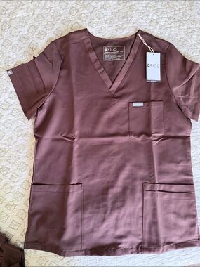 FIGS V-Neck Scrub Top in Mauve- brown color